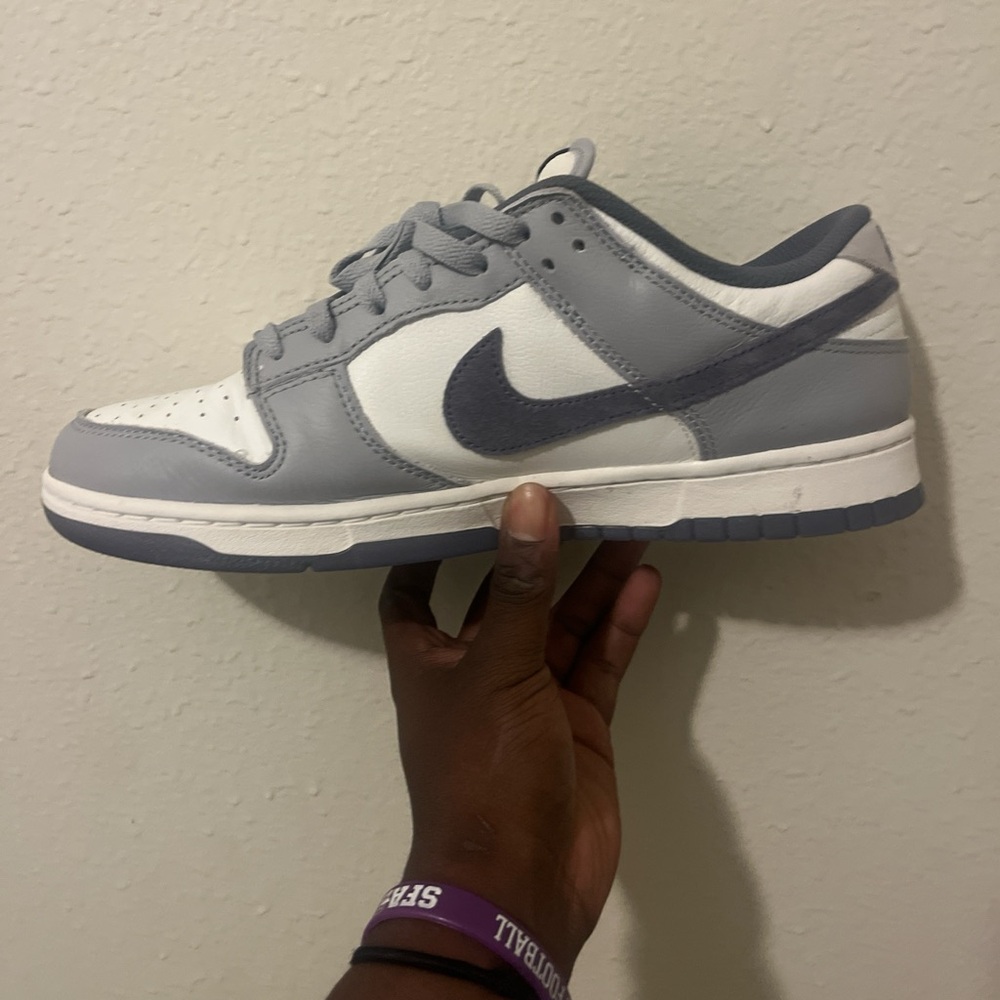 Dunks - Picture 3 of 3